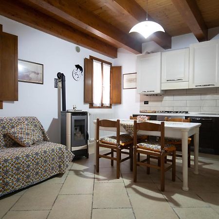 Апартаменты La Casa Di Ambra Комаккьо Экстерьер фото